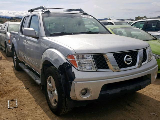 1N6AD07U06C446929 - 2006 NISSAN FRONTIER C GRAY photo 1