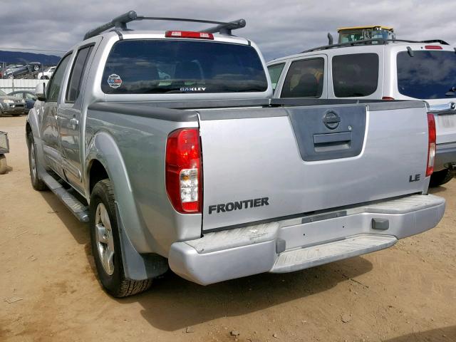 1N6AD07U06C446929 - 2006 NISSAN FRONTIER C GRAY photo 3