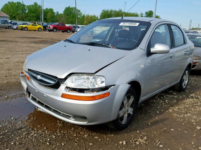 KL1TD56636B519252 - 2006 CHEVROLET AVEO BASE Күміс фото 2