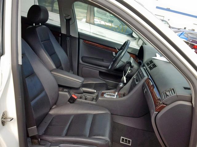 WAUAF78E95A544118 - 2005 AUDI A4 2.0T WHITE photo 5