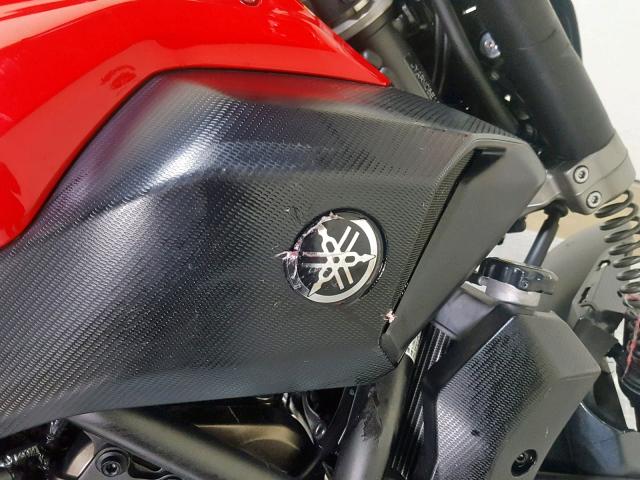 JYARM06E1FA003440 - 2015 YAMAHA FZ07 RED photo 16