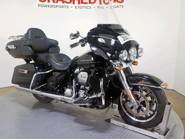 1HD1KKD12HB690698 - 2017 HARLEY-DAVIDSON FLHTKL ULT BLACK photo 2