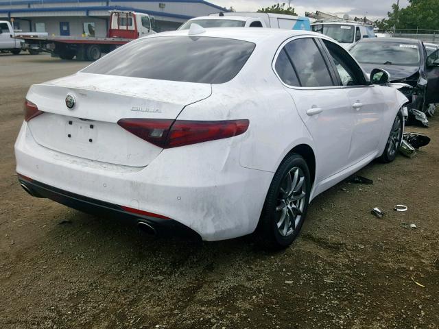 ZARFAEBN0J7575615 - 2018 ALFA ROMEO GIULIA WHITE photo 4