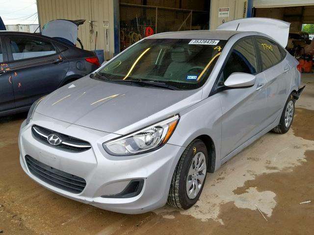 KMHCT4AE6GU941859 - 2016 HYUNDAI ACCENT SE SILVER photo 2