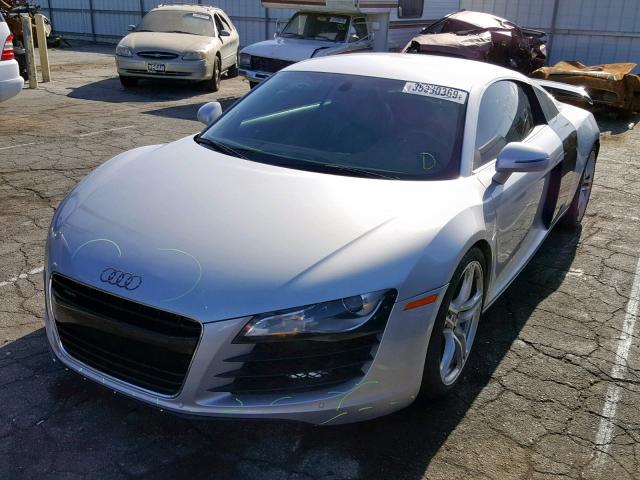 WUAAU34278N004649 - 2008 AUDI R8 4.2 QUA SILVER photo 2