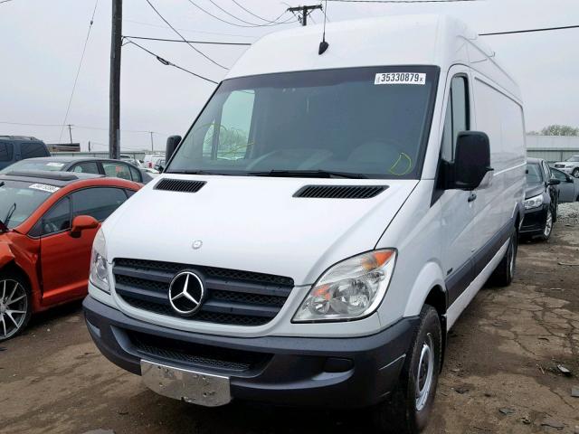 WD3PE8CC5B5543946 - 2011 MERCEDES-BENZ SPRINTER 2 WHITE photo 2