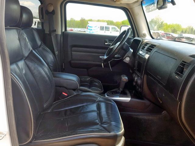 5GTEN13E688168008 - 2008 HUMMER H3 WHITE photo 5