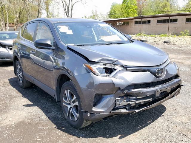 JTMBFREV2JJ180853 - 2018 TOYOTA RAV4 LE GRAY photo 1