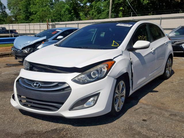 KMHD35LE2DU028146 - 2013 HYUNDAI ELANTRA GT WHITE photo 2