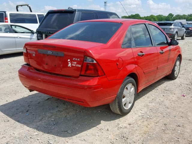 1FAFP34N06W247740 - 2006 FORD FOCUS ZX4 RED photo 4