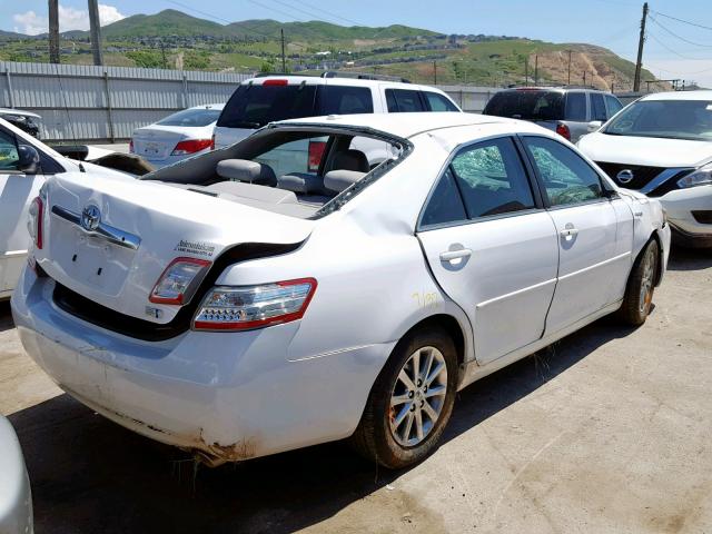 4T1BB3EK4BU133382 - 2011 TOYOTA CAMRY HYBR WHITE photo 4