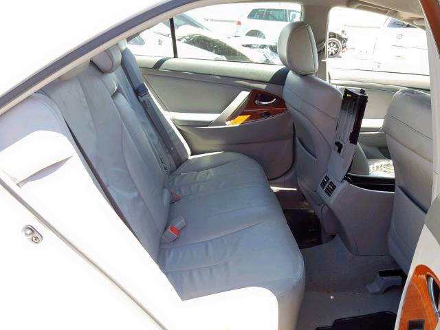 4T1BB3EK4BU133382 - 2011 TOYOTA CAMRY HYBR WHITE photo 6