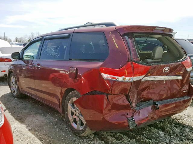 5TDYK3DC4BS057434 - 2011 TOYOTA SIENNA XLE RED photo 3