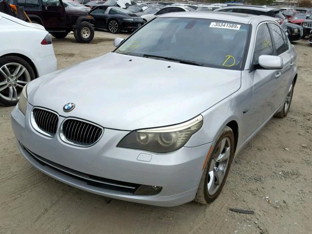 WBANU53579C121888 - 2009 BMW 528 I SILVER photo 2