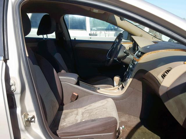 1G1ZC5EU4BF169602 - 2011 CHEVROLET MALIBU 1LT 金色 照片 5