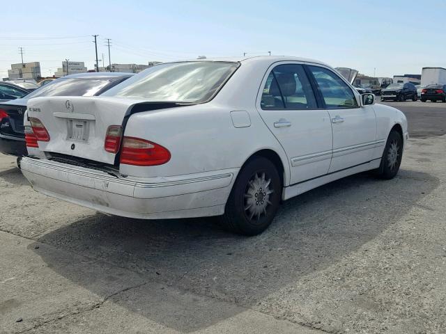 WDBJF65J1YA973609 - 2000 MERCEDES-BENZ E 320 WHITE photo 4