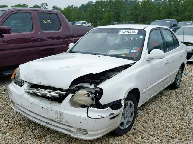 KMHCG45C35U593187 - 2005 HYUNDAI ACCENT GL WHITE photo 2