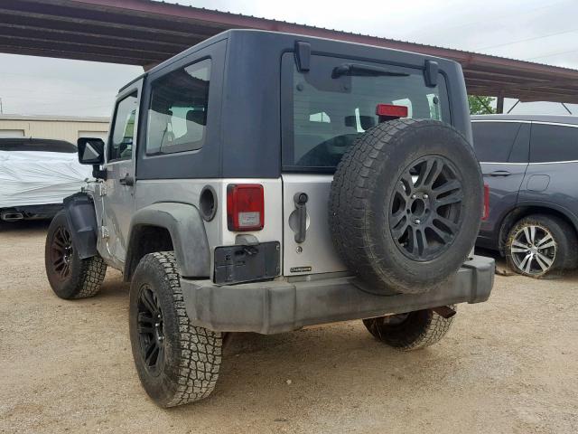 1J4FA24168L556632 - 2008 JEEP WRANGLER X SILVER photo 3