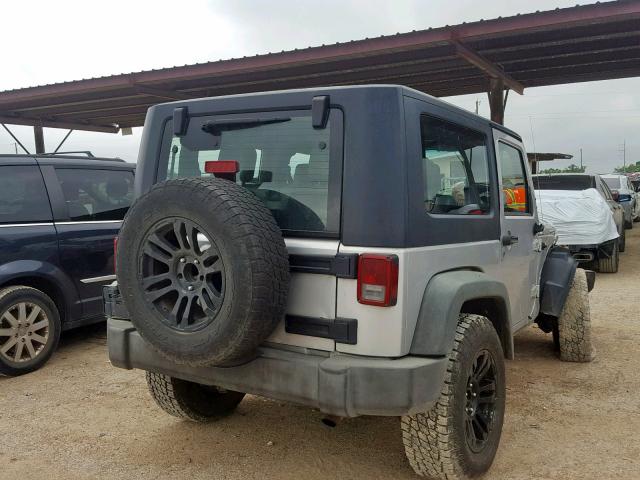 1J4FA24168L556632 - 2008 JEEP WRANGLER X SILVER photo 4