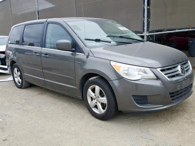 2V4RW3D16AR263018 - 2010 VOLKSWAGEN ROUTAN SE CHARCOAL photo 1