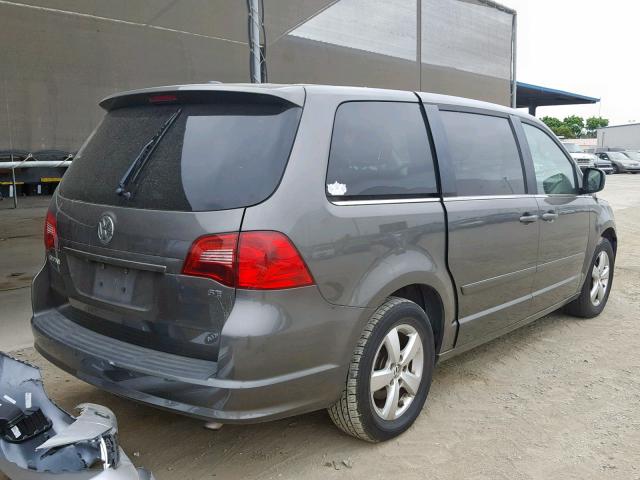 2V4RW3D16AR263018 - 2010 VOLKSWAGEN ROUTAN SE CHARCOAL photo 4