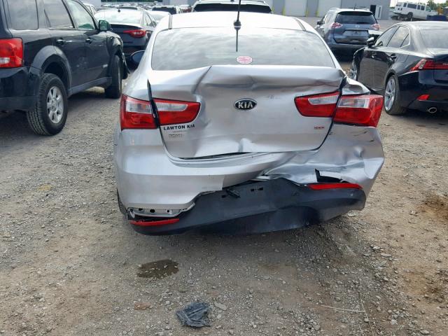 KNADM4A31H6121292 - 2017 KIA RIO LX SILVER photo 9