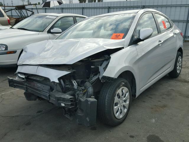 KMHCT4AE5GU017459 - 2016 HYUNDAI ACCENT SE SILVER photo 2