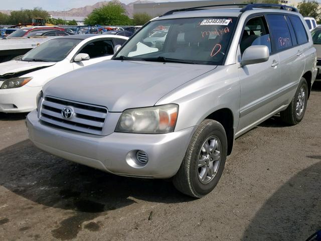 JTEDP21A840009935 - 2004 TOYOTA HIGHLANDER SILVER photo 2