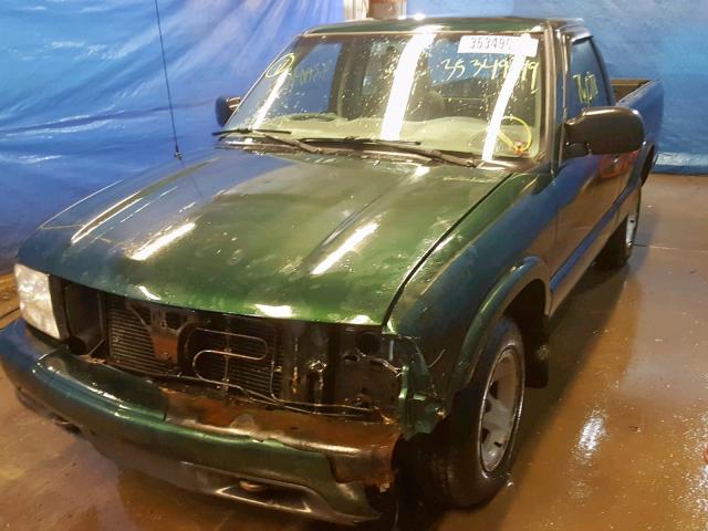 1GTCS14H038267237 - 2003 GMC SONOMA GREEN photo 2