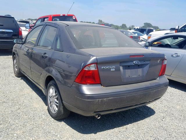 1FAFP34N27W267537 - 2007 FORD FOCUS ZX4 GRAY photo 3