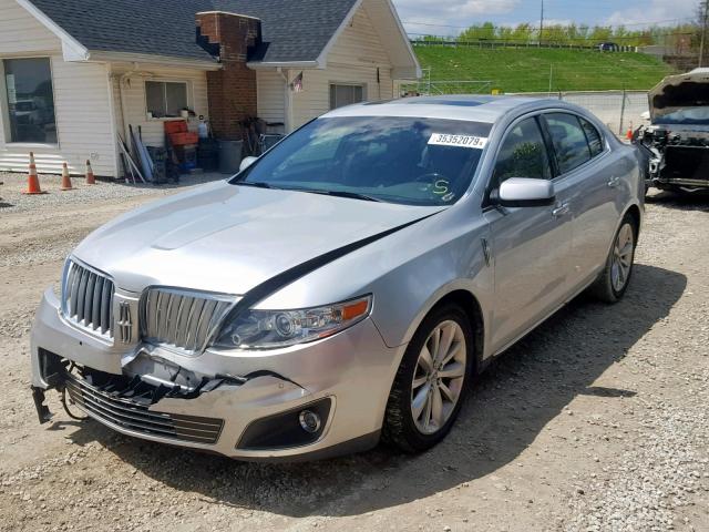 1LNHL9DR5BG609002 - 2011 LINCOLN MKS SILVER photo 2