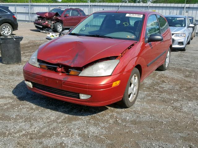 3FAFP31Z84R120502 - 2004 FORD FOCUS ZX3 RED photo 2