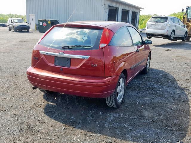 3FAFP31Z84R120502 - 2004 FORD FOCUS ZX3 RED photo 4