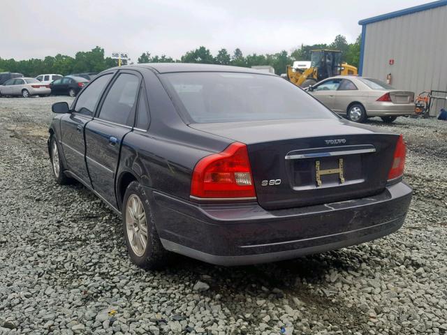 YV1TS592251411033 - 2005 VOLVO S80 2.5T BLACK photo 3