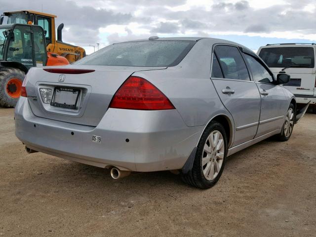 1HGCM66557A095460 - 2007 HONDA ACCORD EX SILVER photo 4