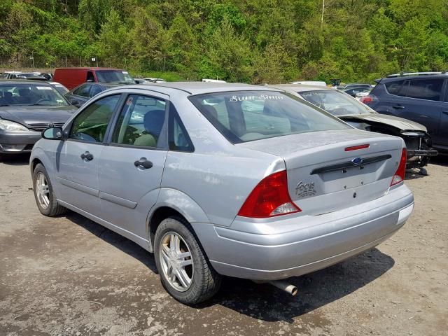 1FAFP34313W111210 - 2003 FORD FOCUS SE C SILVER photo 3