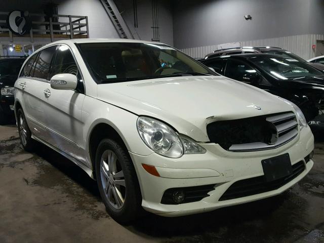 4JGCB65E58A069394 - 2008 MERCEDES-BENZ R 350 WHITE photo 1