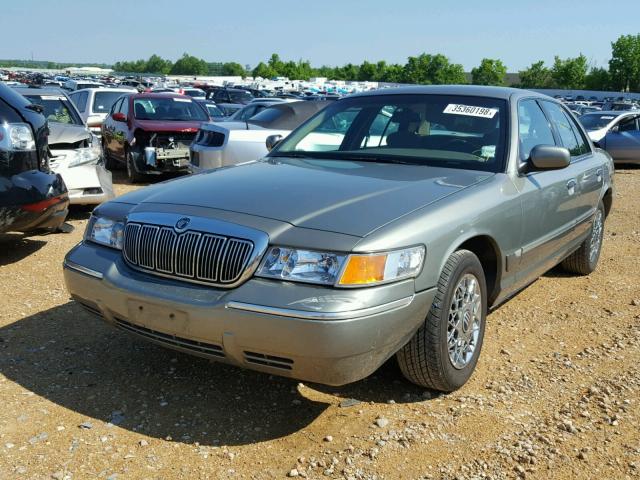 2MEFM74W4YX613269 - 2000 MERCURY GRAND MARQ SILVER photo 2