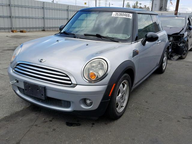 WMWMF33507TL77801 - 2007 MINI COOPER SILVER photo 2