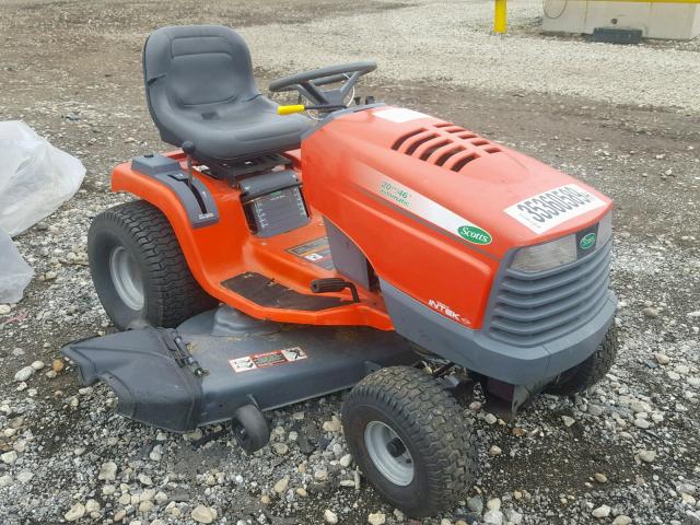 GX2046S024982 - 2000 OTHER LAWN MOWER RED photo 1