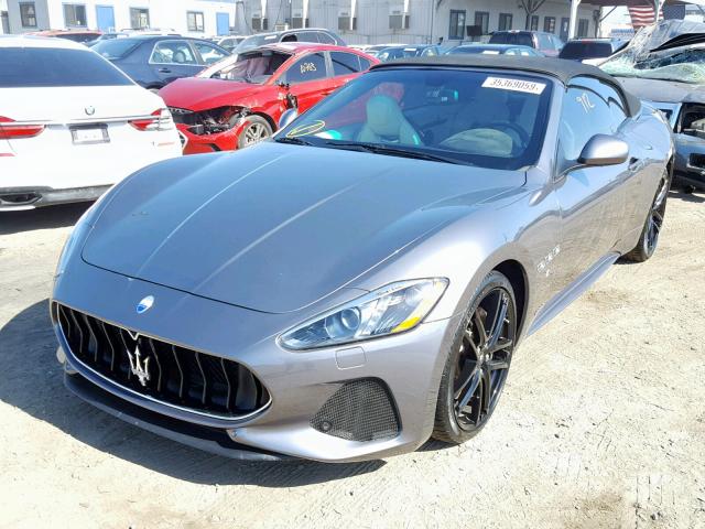 ZAM45VMA8J0271940 - 2018 MASERATI GRANTURISM GRAY photo 2