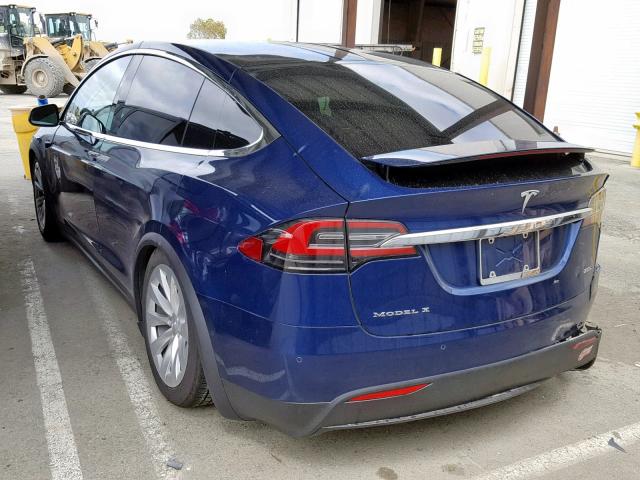 5YJXCDE24JF110673 - 2018 TESLA MODEL X BLUE photo 3