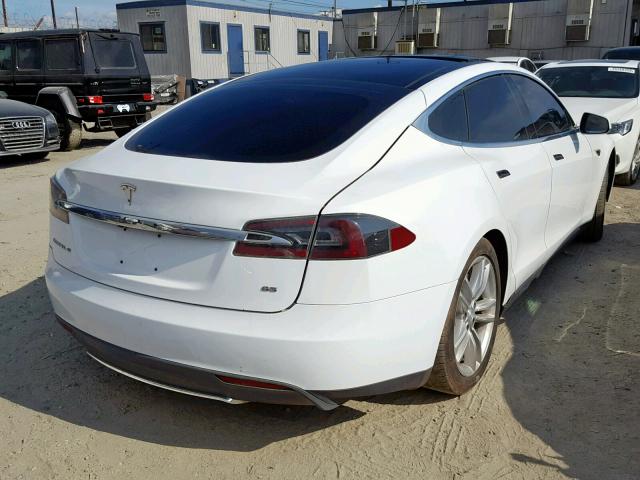 5YJSA1CN3DFP09869 - 2013 TESLA MODEL S WHITE photo 4