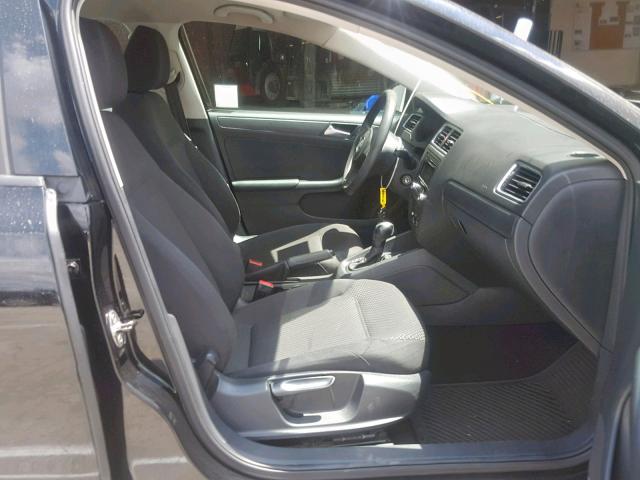 3VW2K7AJ2EM437521 - 2014 VOLKSWAGEN JETTA BASE BLACK photo 5