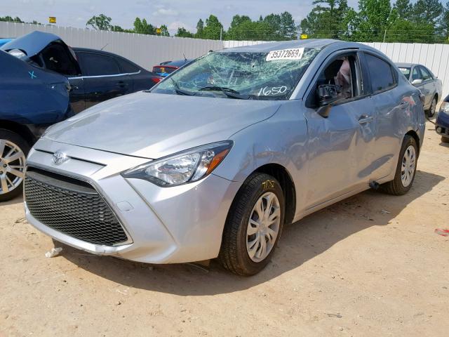 3MYDLBYV9KY502844 - 2019 TOYOTA YARIS L SILVER photo 2