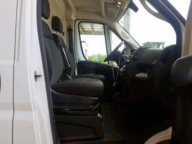 3C6TRVCG6JE138909 - 2018 RAM PROMASTER 白色 照片 5