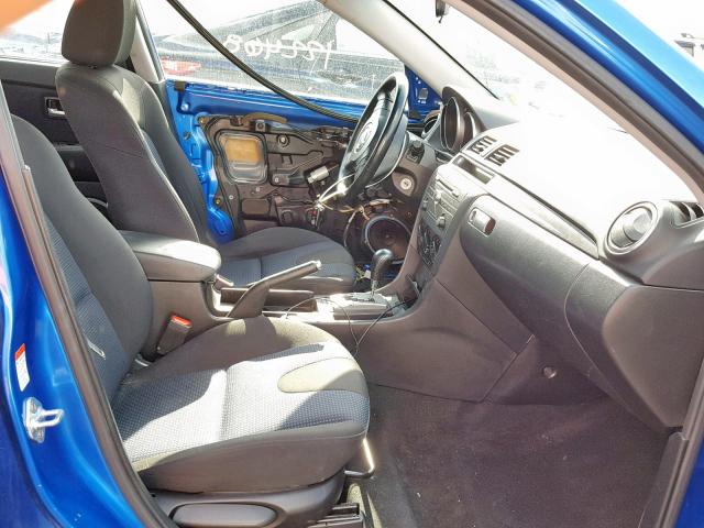 JM1BK343661516164 - 2006 MAZDA 3 HATCHBAC BLUE photo 5