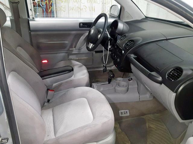 3VWCP21C83M400321 - 2003 VOLKSWAGEN NEW BEETLE ვერცხლისფერი ფოტო 5