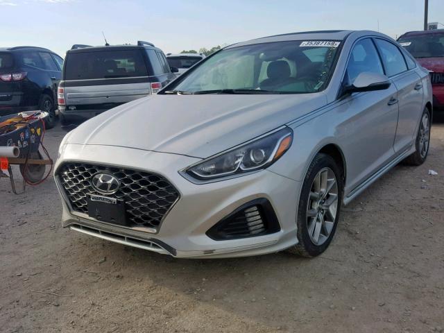 5NPE34AB2JH639795 - 2018 HYUNDAI SONATA SPO SILVER photo 2