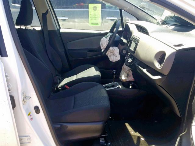 VNKKTUD3XGA067373 - 2016 TOYOTA YARIS L WHITE photo 5